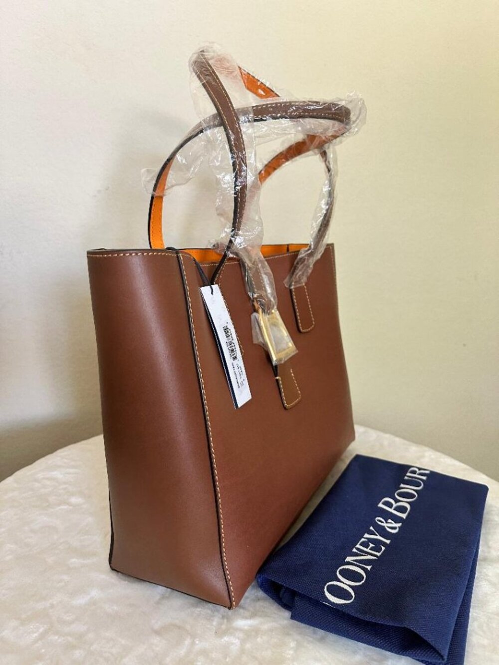NWT DOONEY & BOURKE TAN LEATHER SHANNON TOTE $328 MSRP - Picture 3 of 7